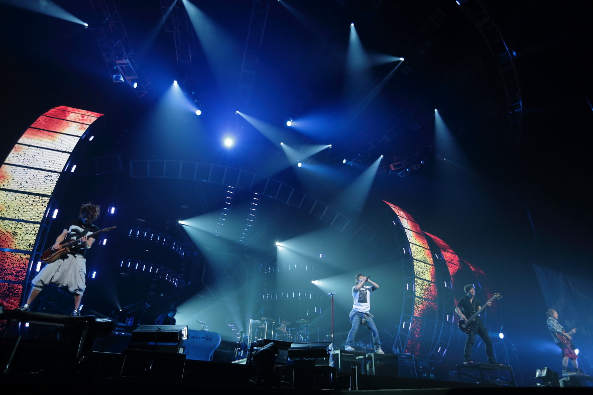 Uverworld アリーナツアー終幕 Rockの総合情報サイトvif