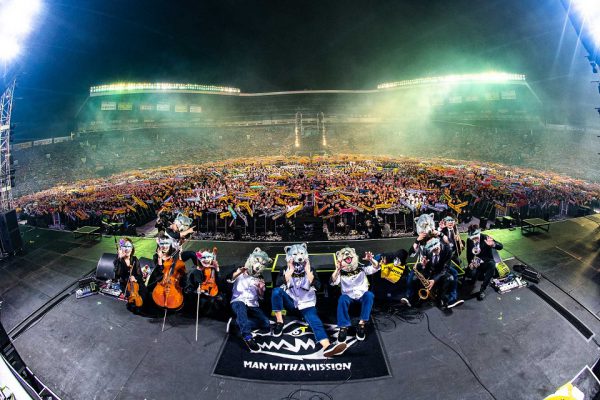 Man With A Mission 超満員45 000人の阪神甲子園球場でツアーファイナル開催 Vif