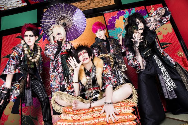 京（DIR EN GREY、sukekiyo）×『イノサン Rouge ルージュ』、革命的コラボグッズ発売決定！ – ROCKの総合情報サイトVif