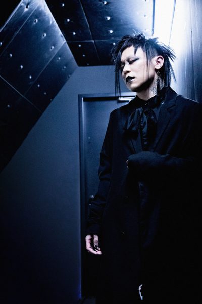 dir en grey トップ 京 コート