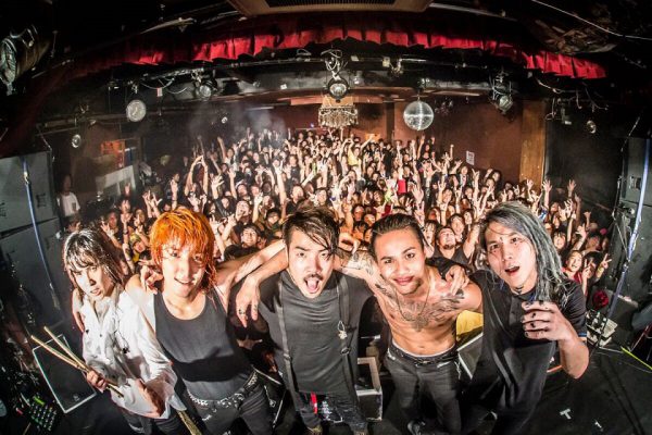 Crossfaith、新譜『WIPEOUT』収録の全国ツアー映像ダイジェスト版公開！ – ROCKの総合情報サイトVif