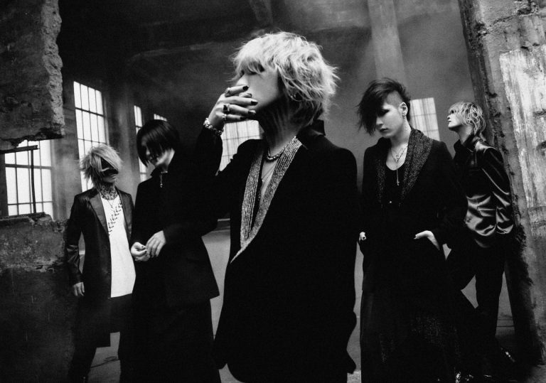 The Gazette ニューアルバム Mass Billboard Japan Top Download Albumsでも1位を獲得し3冠達成 Rockの総合情報サイトvif
